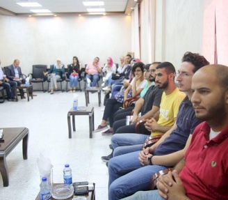 مجموعة شبابية مقدسية من مؤسسة ACT تطلع على تجربة الشرطة المجتمعية في محافظة طولكرم