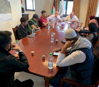 المجموعات الشبابية في جنوب شرق القدس يعقدون اجتماعات مع رؤساء البلديات لمساندة الشرطة في خطة التوجيهي 2020