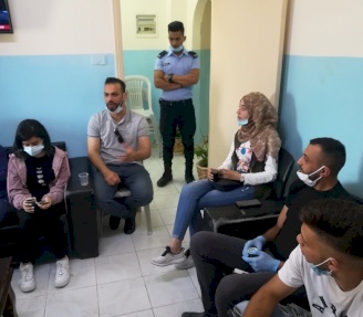 مجموعات أهل تنفذ مبادرة بعنوان "كمامتك سلامتك وسلامتنا" تستهدف شرطة ضواحي القدس