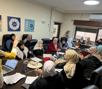 استقبل مركز الوساطة والتحكيم في مؤسسة آكت مجموعة نسوية من مركز الوساطة والحوار في مدينة رهط