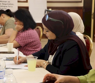 اختتام تدريب متقدم بمشاركة 15 سيدة لتعزيز دور المرأة في التفاوض وصنع السلام