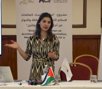 اختتام تدريب متقدم بمشاركة 15 سيدة لتعزيز دور المرأة في التفاوض وصنع السلام