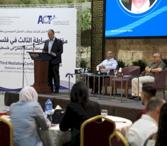 العنف والجريمة والصحة النفسية في صلب النقاش حول حماية السلم الأهلي في فلسطين