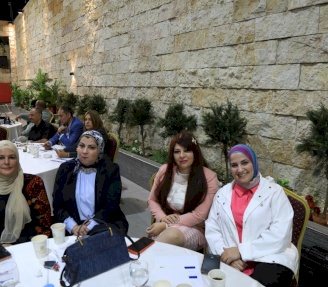 العنف والجريمة والصحة النفسية في صلب النقاش حول حماية السلم الأهلي في فلسطين