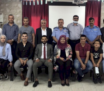 The youth group of northwest Jerusalem holds a meeting with the Palestinian police and the administration of Act conflict resolution